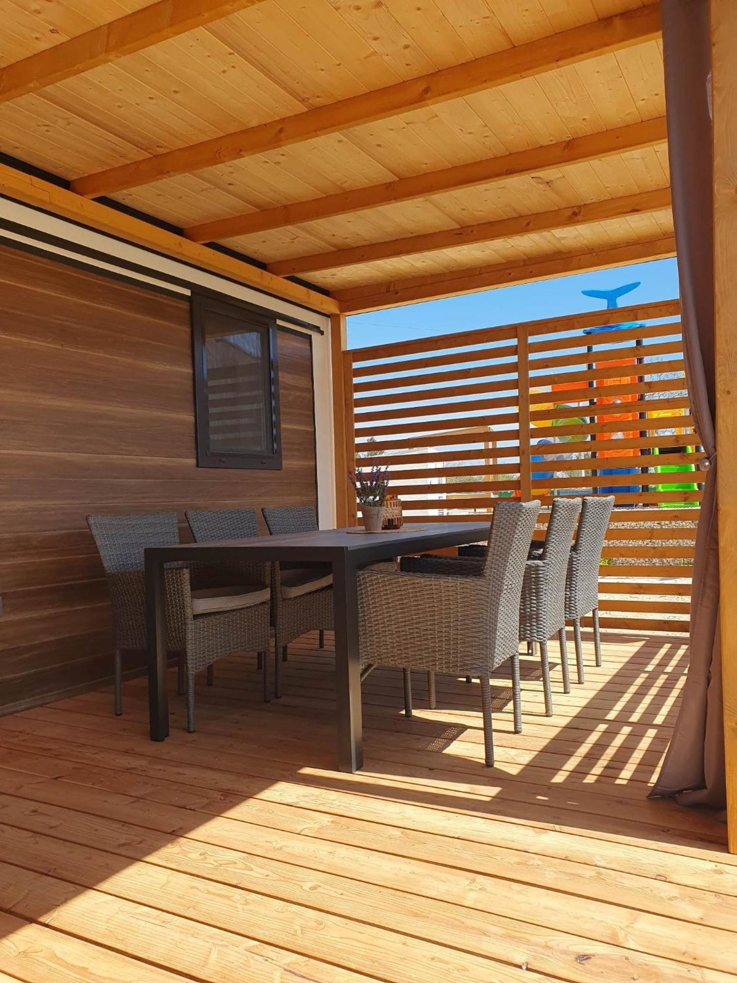 Mobile Homes Karlo & Dino Pula Bilik gambar