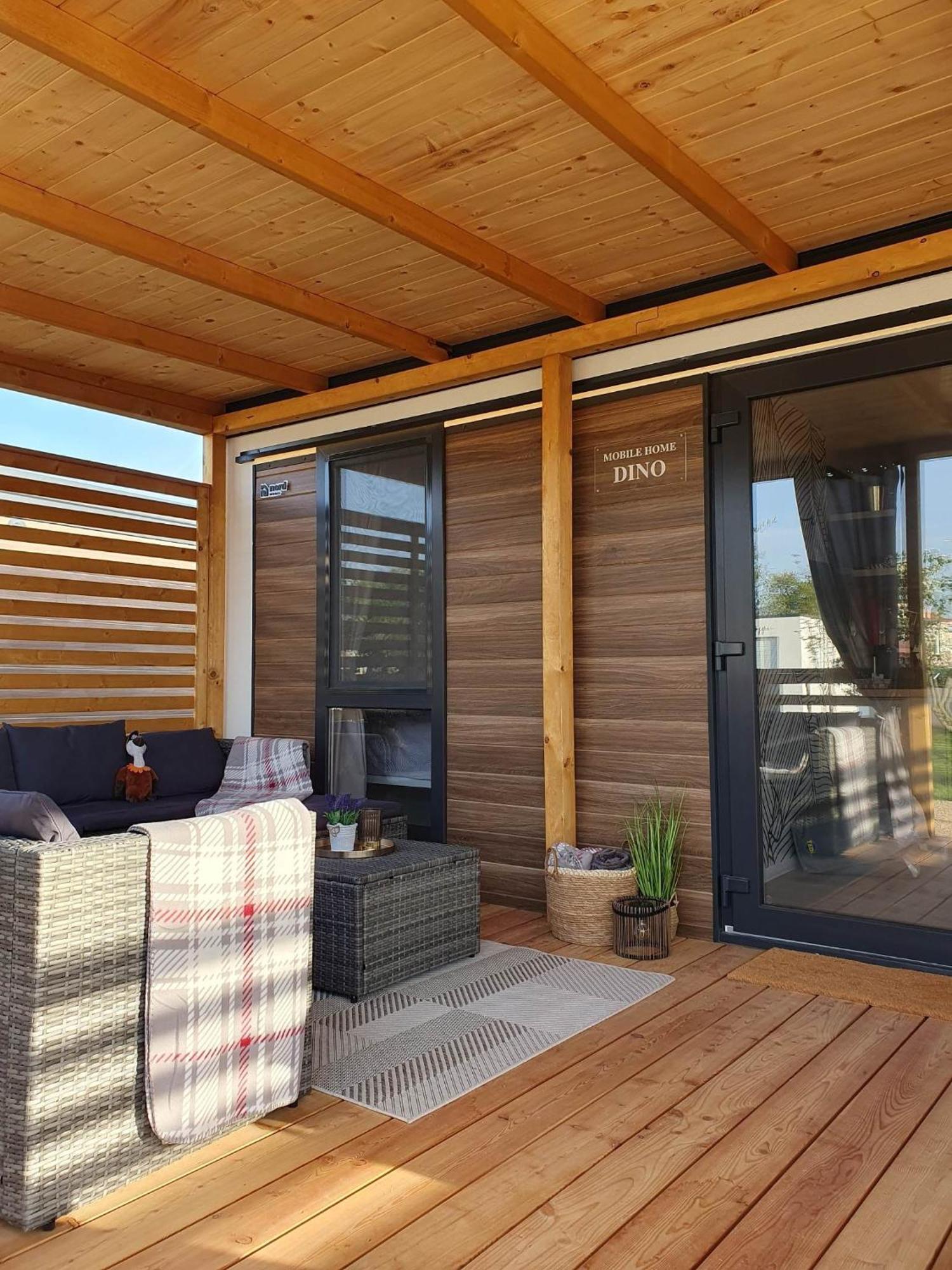 Mobile Homes Karlo & Dino Pula Bilik gambar
