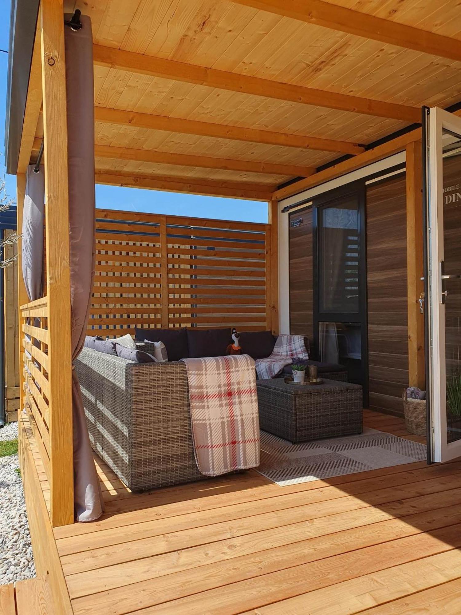 Mobile Homes Karlo & Dino Pula Bilik gambar